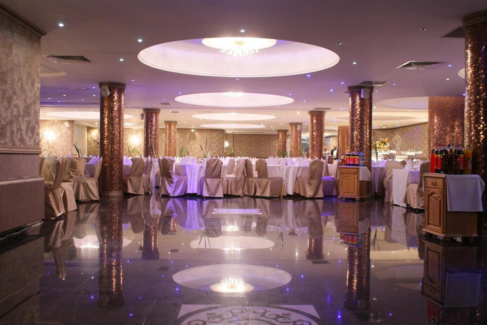 Hotel International Baile Felix Bagian luar foto