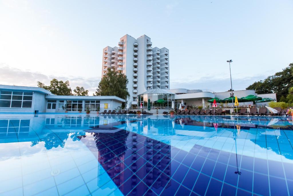 Hotel International Baile Felix Bagian luar foto
