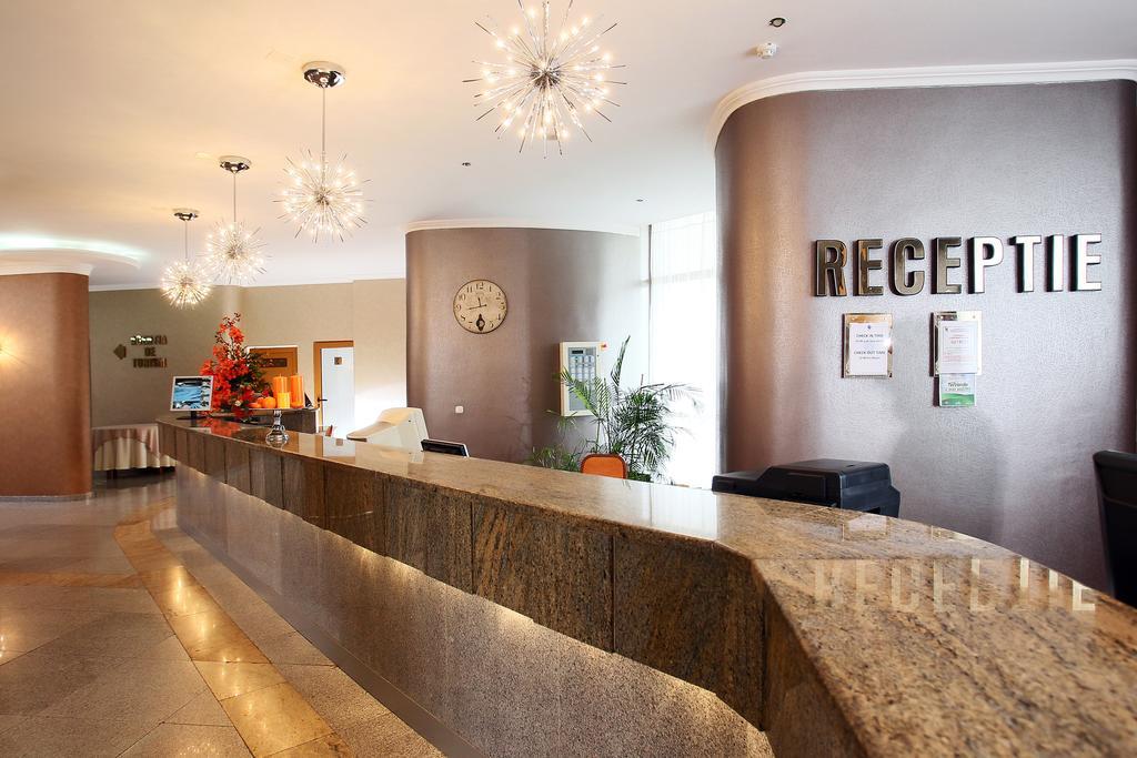 Hotel International Baile Felix Bagian luar foto