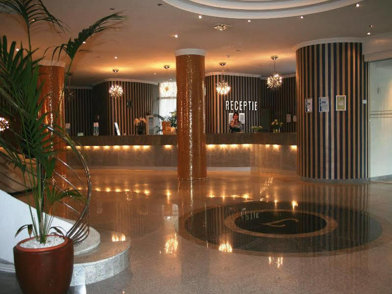 Hotel International Baile Felix Bagian luar foto