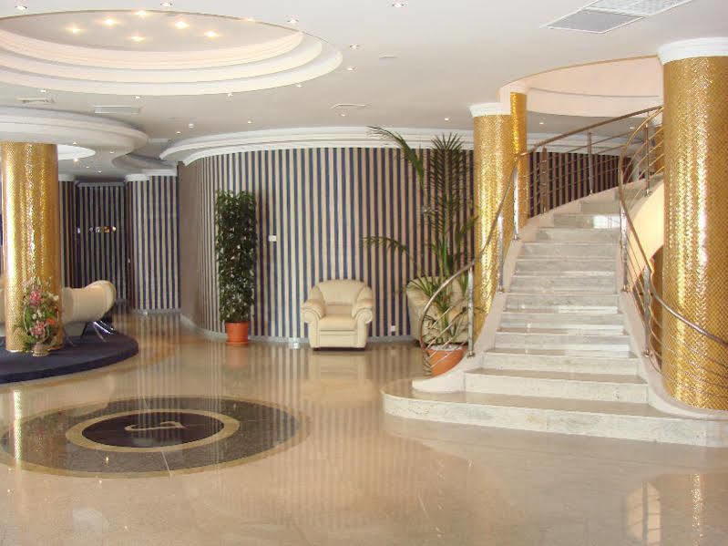 Hotel International Baile Felix Bagian luar foto