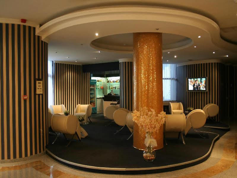 Hotel International Baile Felix Bagian luar foto