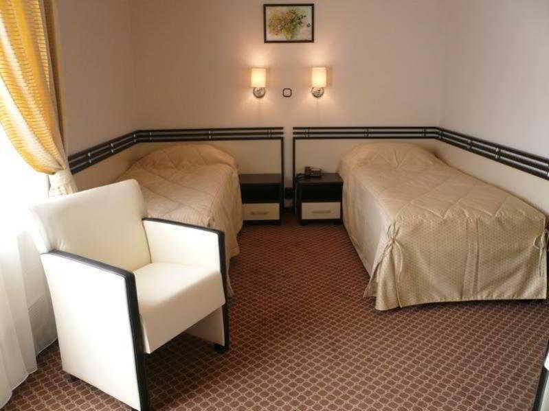 Hotel International Baile Felix Bagian luar foto