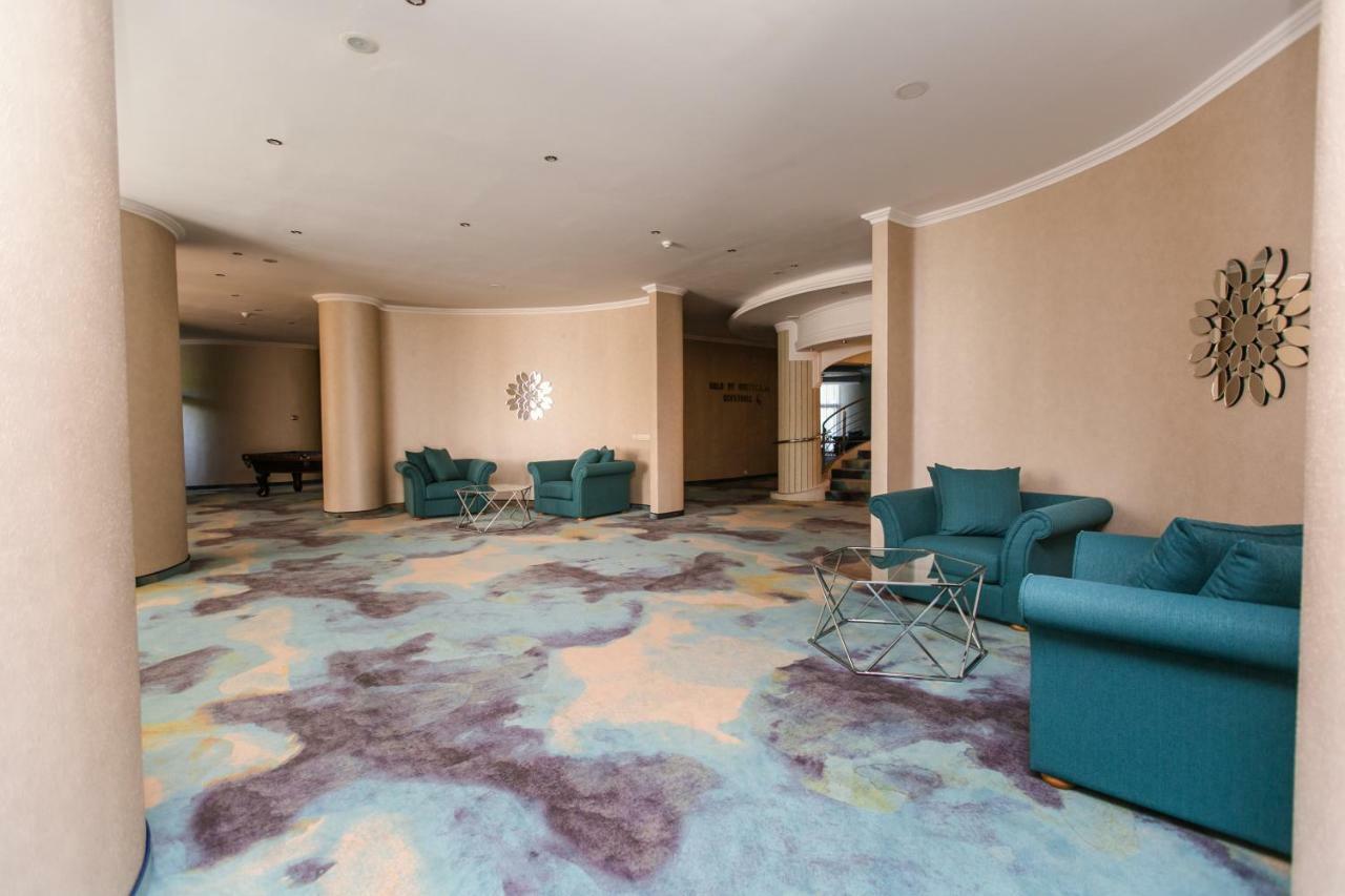 Hotel International Baile Felix Bagian luar foto